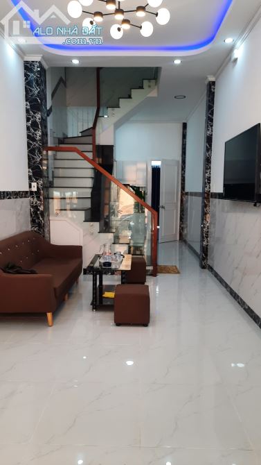 2 MẶT HẺM XE HƠI TRƯỚC SAU - 3 TẦNG MỚI CỨNG FULL NỘI THẤT - NGAY SÂN BAY - SÁT ĐƯỜNG PVĐ