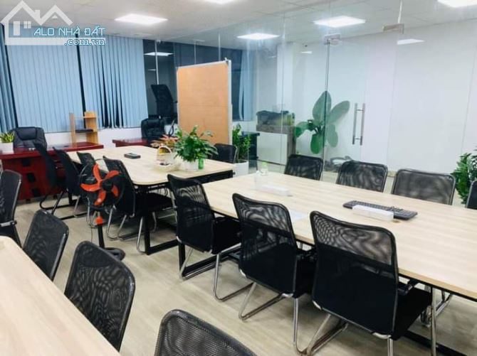 cần cho thuê gấp sàn văn phòng trông diện tích từ 150m2-500m2 - 1