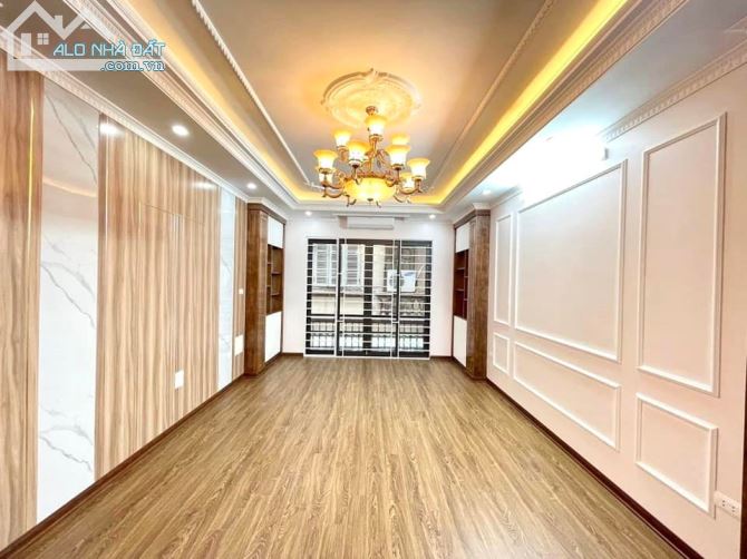 Bán nhà phố Chùa Bộc, diện tích 45m2 x4 tầng, Mt 4m, Giá 7 tỷ 800tr - 1
