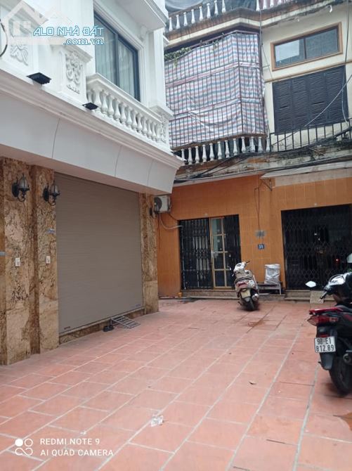 Bán nhà phân lô cán bộ Giảng viên ĐH bách Khoa, Dt 33m2 x5 tầng, Mt 4m, Giá 4,5 tỷ