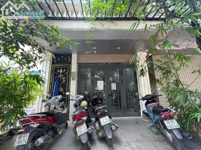 Bán nhà Nguyễn Văn Lộc Mỗ Lao thông sang Ao Sen giá 18 tỷ - 1
