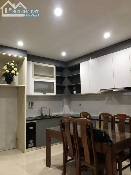 BÁN NHÀ MAI ĐỘNG,NGÕ THÔNG KINH DOANH,Ô TÔ TẢI ĐỖ CỬA,40M2,5 TẦNG Ở LUÔN GIÁ CHỈ 5.4 TỶ