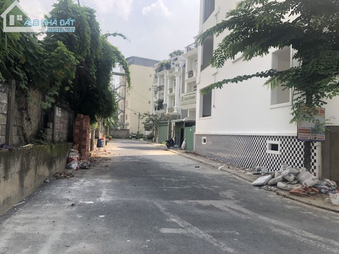 Bán đất HXH Làng Tăng Phú, Phường Tăng Nhơn Phú A, DT: 4.7 X 16 = 68  m2, giá 5.9 tỷ - 2