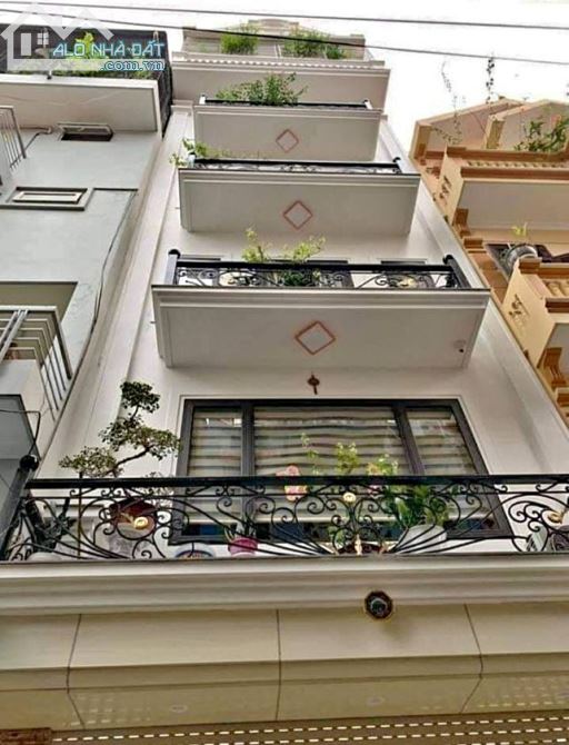 Bán nhà mặt ngõ phố Hoa Lư thông sang Vân Hồ 3, Dt 48m2 x5 tầng, Mt 4m, Giá 8,9 tỷ