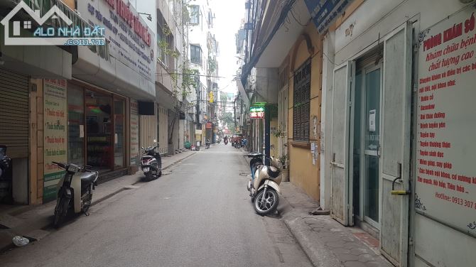 Bán nhà 58m2 mặt ngõ phân lô 82 Yên Lãng, 5 tầng, MT 7m, vỉa hè, ôtô tránh, Giá 29 tỷ