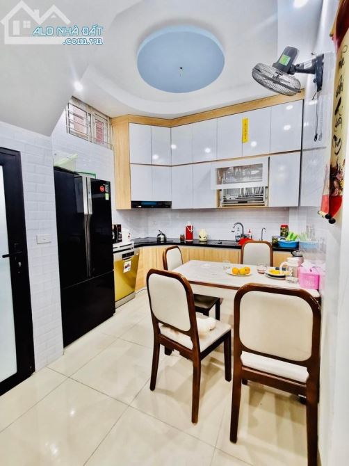 Bán nhà mặt ngõ phố Hoa Lư thông sang Vân Hồ 3, Dt 48m2 x5 tầng, Mt 4m, Giá 8,9 tỷ - 2