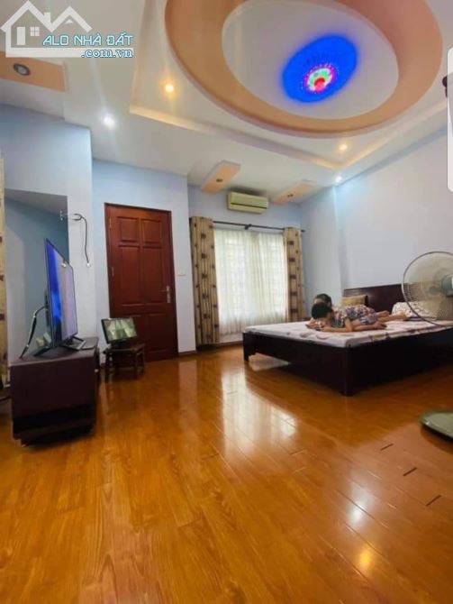 Bán nhà 58m2 mặt ngõ phân lô 82 Yên Lãng, 5 tầng, MT 7m, vỉa hè, ôtô tránh, Giá 29 tỷ - 2