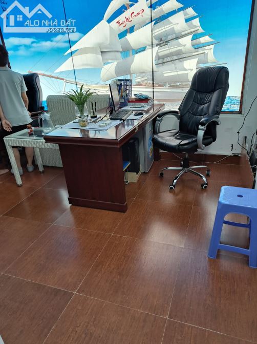 Bán nhà VIP Ngọc Hồi vỉa hè, ngõ ô tô tránh kinh doanh đỉnh 41m2, mặt tiền 4m 13 tỷ