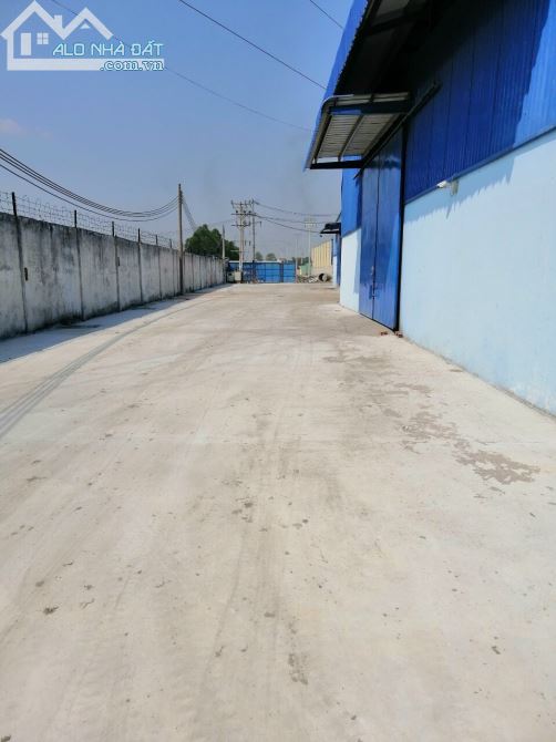 Cho thuê nhà kho xưởng 1000m2 trong KV 7000m2 tại  Ấp 5, Đức Hoà Đông - 2