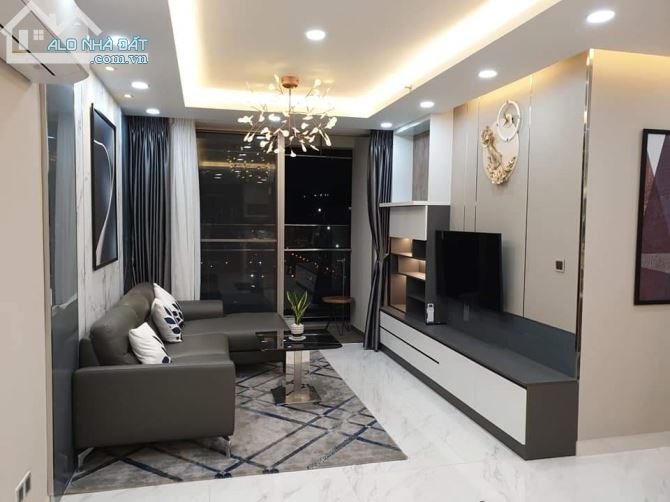 Cho thuê căn hộ Midtown The Signature 81m2 2PN nhà đẹp giá tốt, view biệt thự thoáng mát - 1