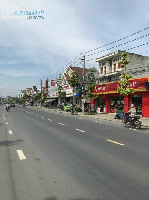 CẦN BÁN LÔ ĐẤT MẶT TIỀN ĐƯỜNG DT743 TÂN ĐÔNG HIỆP DĨ AN BD - 1