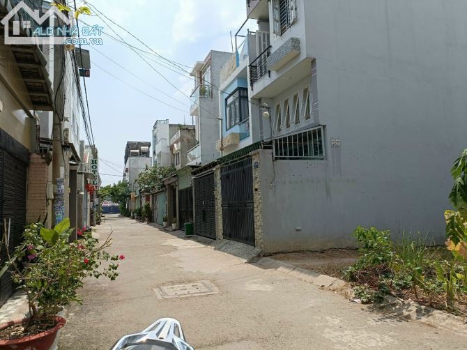 bán đất hẻm mặt tiền hẻm 290 Lò Lu . trường thạnh , quận 9 - 1