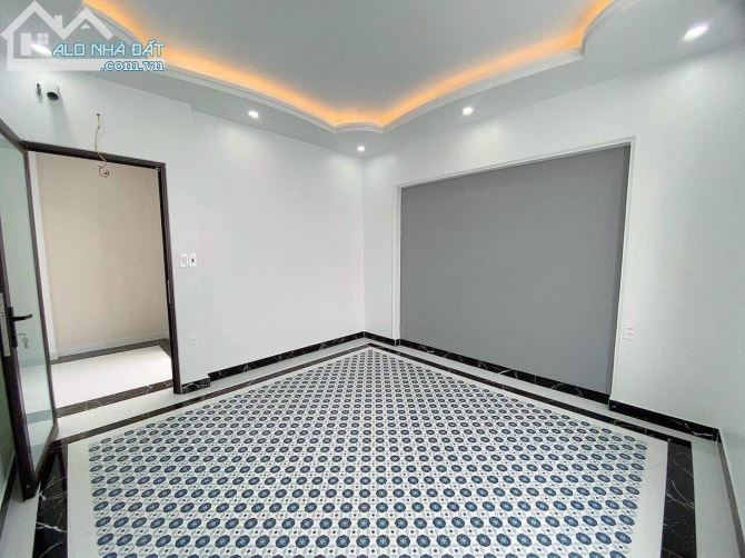 Bán nhà xây mới đẹp - khu xóm Trung - Văn Cao - 2
