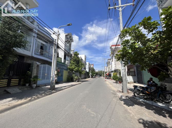 Bán đất TDC Quang Vinh 80m2 vị trí đẹp sổ riêng 3,8 tỷ đường 8m xây dựng ngay