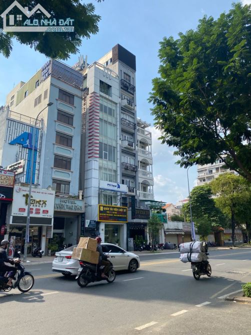 Bán nhà mặt tiền đường NGUYỄN THỊ MINH KHAI P. 5, Q. 3,DT:4,2x23m,Giá 71 tỷ