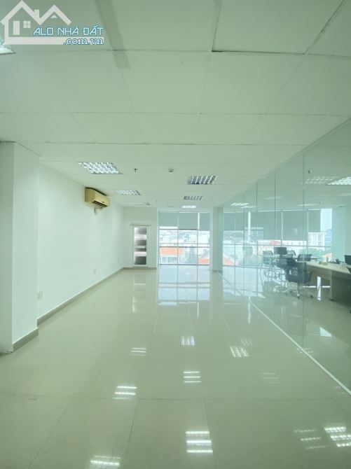 Cho thuê Văn Phòng Quận 2 - Khu Trần Não, 40m2 - 100m2 giá Bao PQL, VAT, Free nước, xe máy - 1