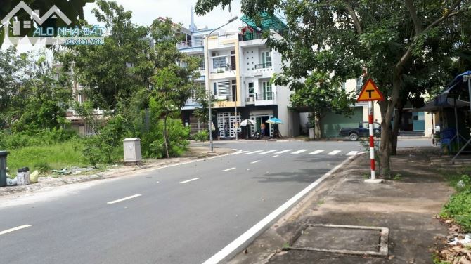 Bán Lô Đất Hướng Đông Bắc DT:12x18 Đường D3 KDC Him Lam,Bình An,Q2_Giá 53 Tỷ Còn TL - 1