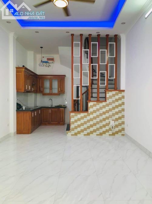 🌠🌠🌠BÁN NHÀ - NAM DƯ - LĨNH NAM.  DT 30M2 - 5T - NGÕ THÔNG - GIÁP CHỢ. CHÀO 3,25 TỶ. - 2