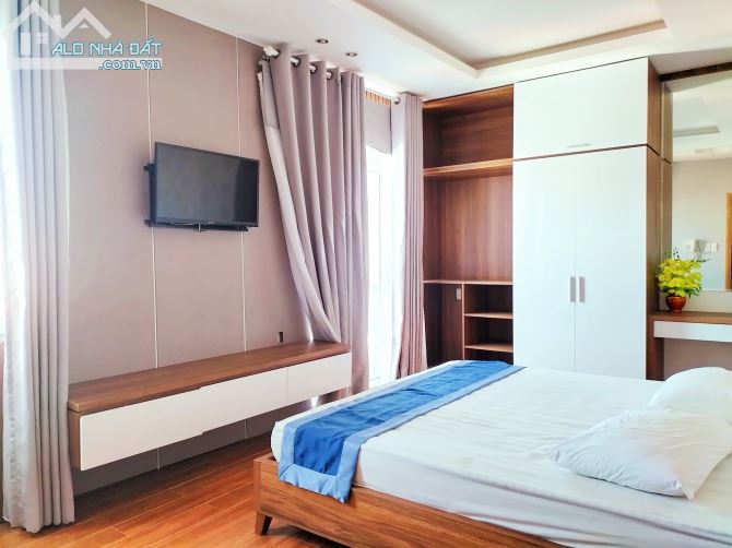 TRUNG TÂM PHƯỜNG 7, 5 PHÚT SANG BẮC HẢI QUẬN 10. 160M2, ĐẸP LUNG LINH, GIẢM 3.5T CHỈ 33T - 3
