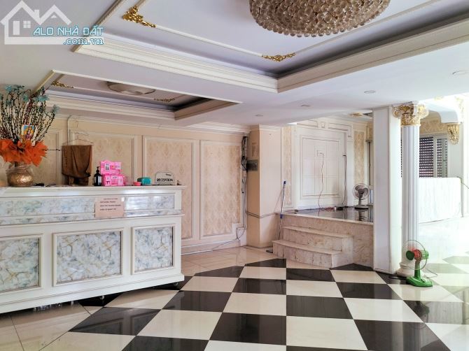 TRUNG TÂM PHƯỜNG 7, 5 PHÚT SANG BẮC HẢI QUẬN 10. 160M2, ĐẸP LUNG LINH, GIẢM 3.5T CHỈ 33T - 4