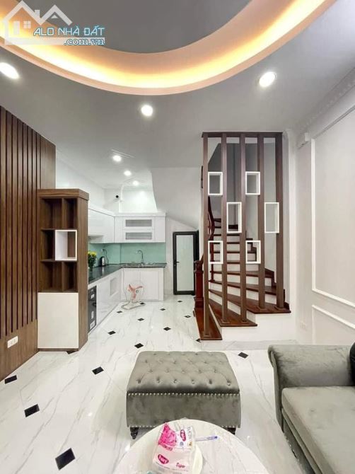BÁN GẤP NHÀ LƯƠNG KHÁNH THIỆN, HOÀNG MAI - 36M2, MT3.5M, 5T, Ô TÔ GẦN NHÀ, 5.5 TỶ