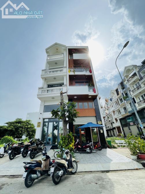 Bán đất sổ đỏ Hoàng Quốc Việt, DT 5x12.5m (62m2), đường 8m, giá 6.7 Tỉ - 3