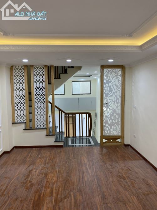 CC Bán nhà Thanh Liệt, nhà đẹp ngõ rộng giá rẻ nhất khu vực  -DT 40m, xây 5T - 1