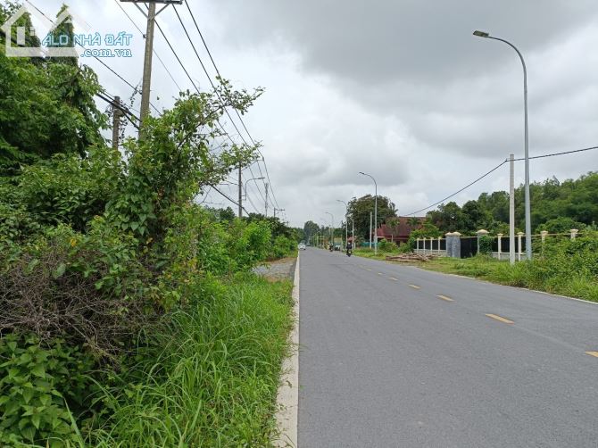 NGỘP BANK, lô đất mặt tiền đường Phạm Văn Cội, 743m2 (306m2 thổ cư), xã Phạm Văn Cội. - 2