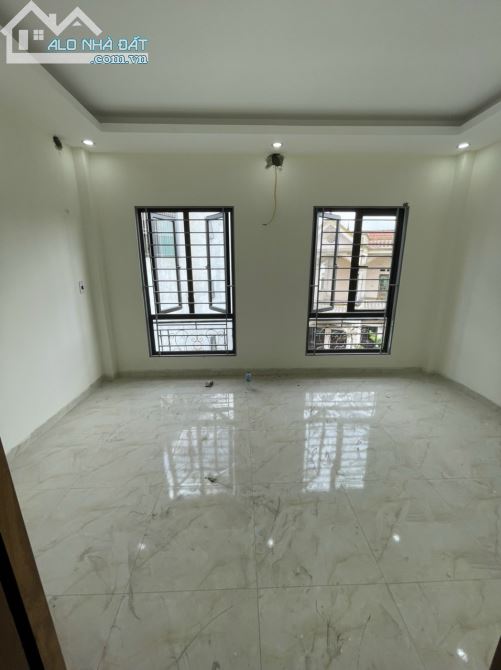 CC Bán nhà Thanh Liệt, nhà đẹp ngõ rộng giá rẻ nhất khu vực  -DT 40m, xây 5T - 4