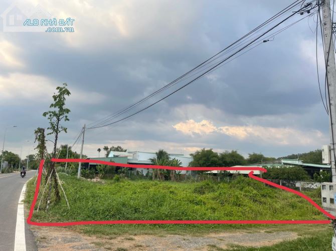 Bán đất mt Nguyễn Thị Hạnh, Đức Lập Thượng, Đức Hòa, Dt 584m2 thổ