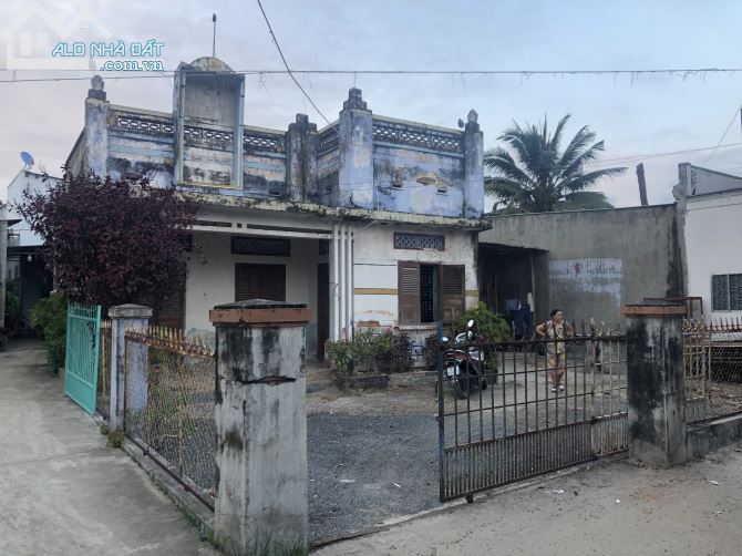 Bán gấp nhà gần Bưu Điện Cam Ranh 12,3x20m giá [3,5 tỷ]