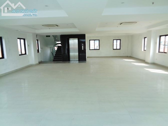 Bán nhà Bà Triệu Hoàn Kiếm phố lớn vỉ hè rộng kinh doanh 105 tỷ - 1