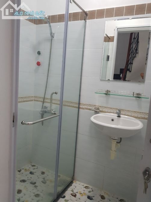 Bình Thạnh HXH 6 mét ngay Hàng Xanh phường 24 dt 5x18 giá 9.7 Tỷ TL. - 2