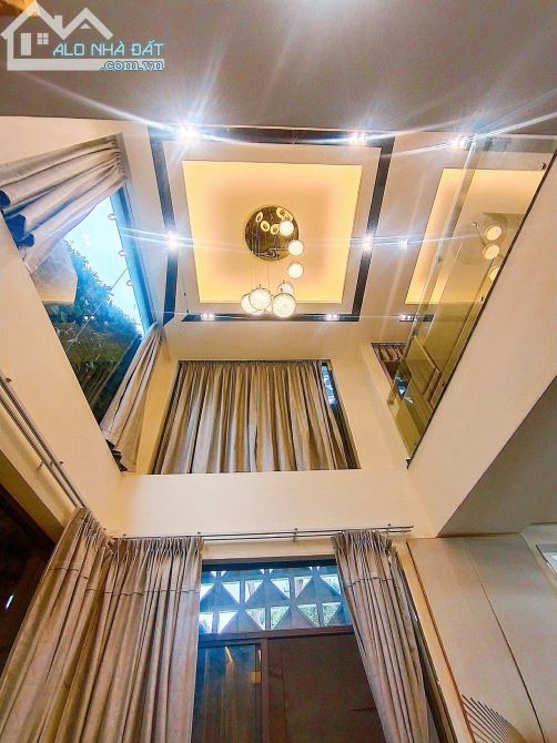 Bán biệt thự đường Tú Xương Quận 3 - 4 tầng thang máy - 144m2 - Giá 55 tỷ. - 1