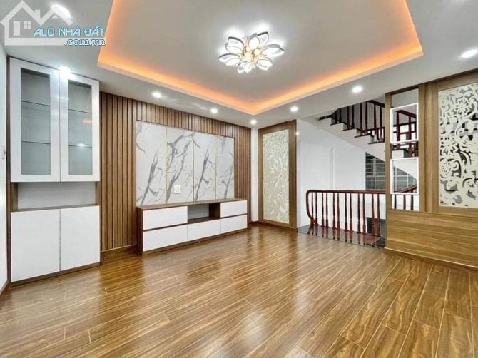 Bán nhà 4 tầng 1 tum diện tích 43m2 mặt tiền 4m, cách Đh Thủy Lợi 100m, Giá 6,2 tỷ - 1
