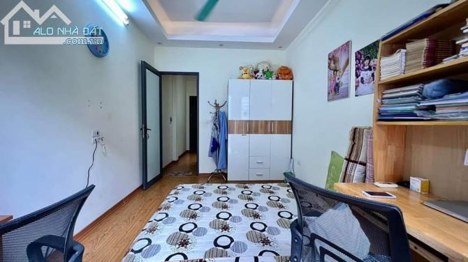 Bán nhà Ngõ 10 Láng Hạ, diện tích 40m2 x5 tầng ,ặt tiền 4m, Giá 4,8 tỷ - 2