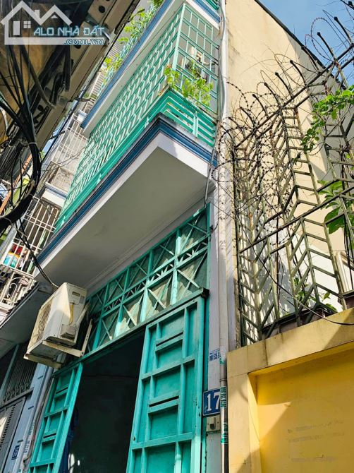 Bán nhà 5 tầng phố Vũ Thạnh, Cách Giảng Võ 100m diện tích 40m2 mặt tiền 4m, Giá 7,2 tỷ