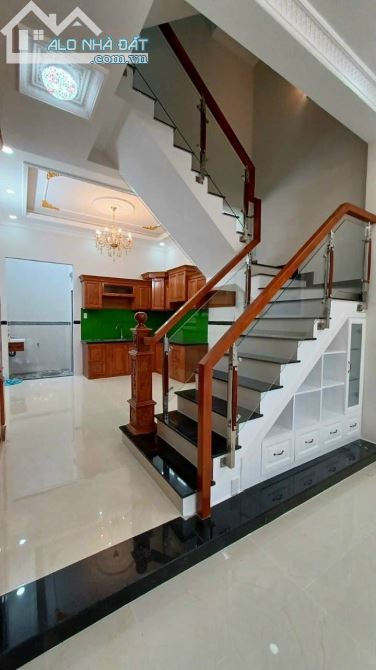 Cần Bán Gấp SHR Đức Hòa Long An 48M2,1 Trệt 1 Lầu - 2