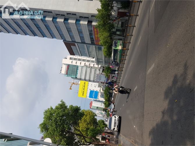 Bán Tòa VP Nhà đường Trần Quang Diệu 10,2x32m 332,9m2. Hầm, 8 tầng  giá 125 tỷ