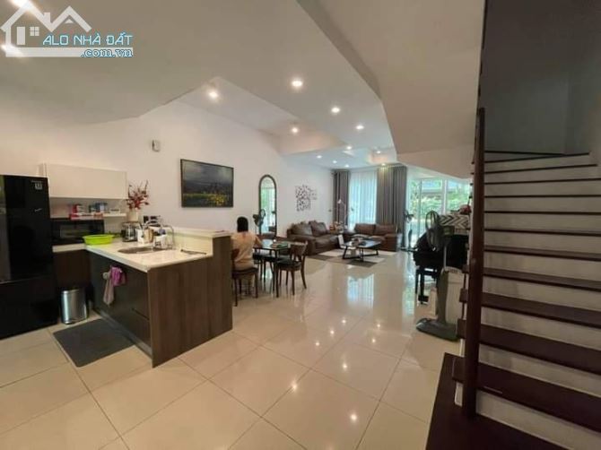 Cho thuê biệt thự Park city Lê Trọng Tấn Hà Đông, dt 120mx 3t đủ đồ giá 28 triệu - 3