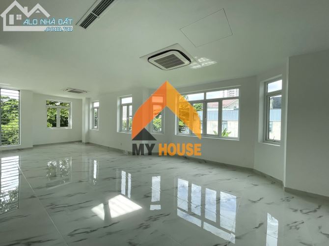 @ CHẤN ĐỘNG Villa dạng văn phòng trống suốt đường 20M AN PHÚ - 2