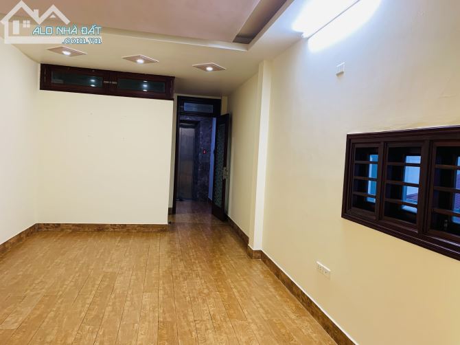 Cho thuê nhà dương Khuê 45m2 8 tầng thông sàn giá 32tr - 5