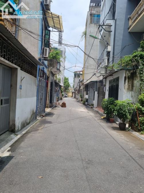 CHỉ 6 TỶ ĐẤT TƯ ĐÌNH P.LÔ-Ô TÔ TRÁNH-3THOÁNG-KINH DOANH 86m2 mt8m