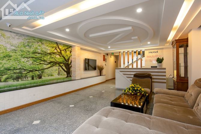 Bán Khách Sạn mới Đẹp 6 Tầng, 13 Phòng, Đường 6m Nguyễn Văn Thoại, Cách Biển 300m - 1