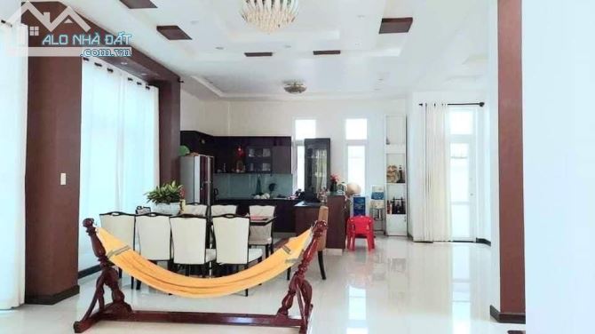 Bán Biệt Thự mặt tiền đường Trần Quỳnh Phường Xuân An TP Phan Thiết 300m2 Đông Nam 16 tỷ - 3