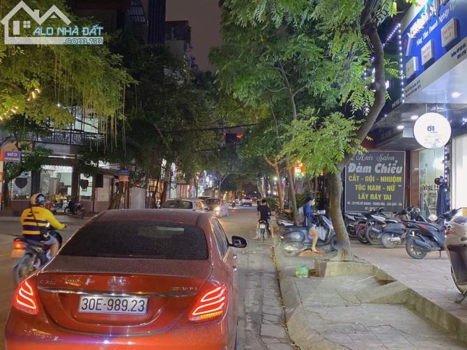 Nhà khu phố Đỗ Quang - Cầu Giấy 7 tầng thang máy , ô tô vào nhà , giá nhỉnh 32 tỷ