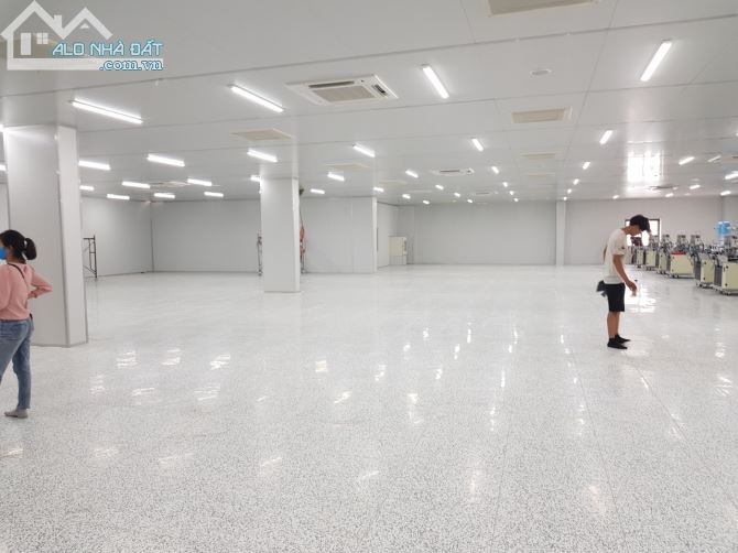 Cần cho thuê kho 600m2 1400m 2100m2 tường xây PCCC nghiệm thu, cẩu trục xưởng cao thoáng - 1