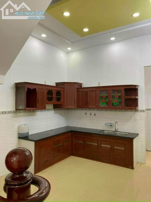Cần bán gấp nhà, Lê Văn Việt Q9 , hẻm ô tô 6m,4 tầng lầu 60m2.giá5tỷ8. - 2