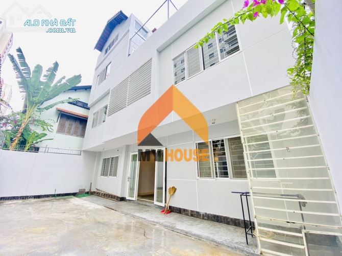 ⭐️ VILLA sử dụng 600M2 ĐỈNH của  NÓC ngay Lương Định Của