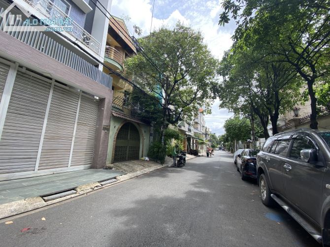 Bán nhà 3 lầu mặt tiền Nguyễn Thanh Tuyền, P. 2, Q. Tân Bình, 4,8x14m, giá 12,8 tỷ - 1
